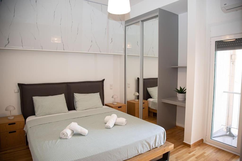 דירה Spacious In Pagkrati *