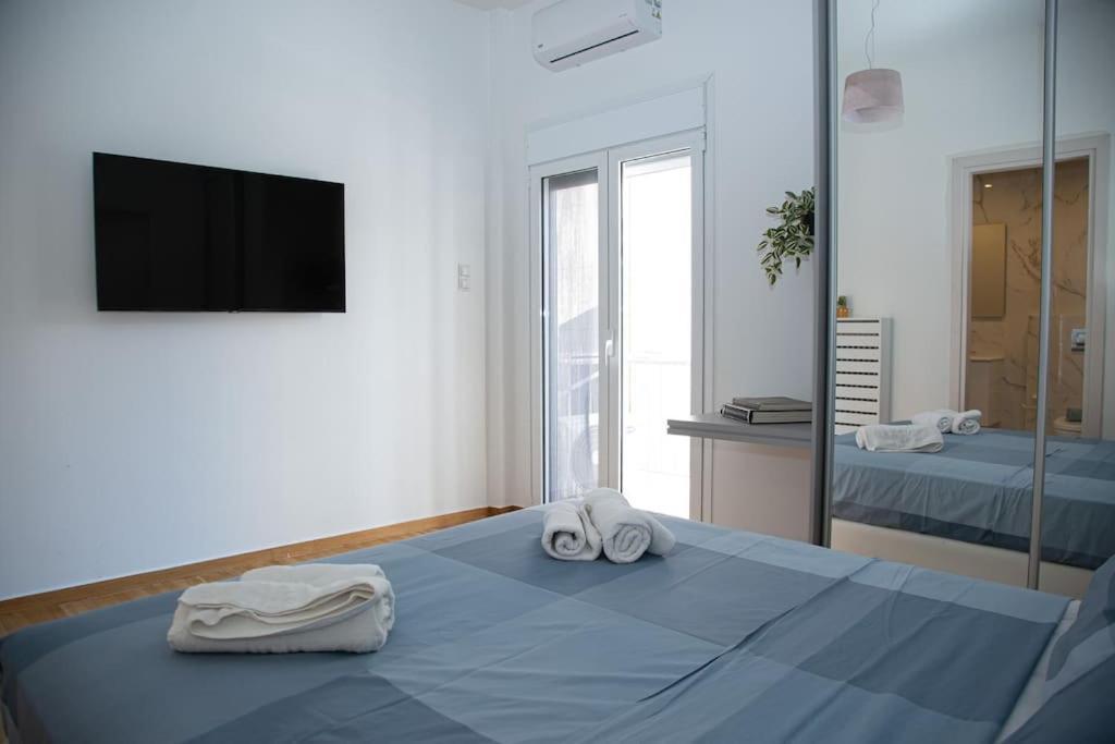 Spacious In Pagkrati Apartment